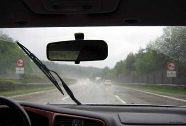 Südautobahn im Regen