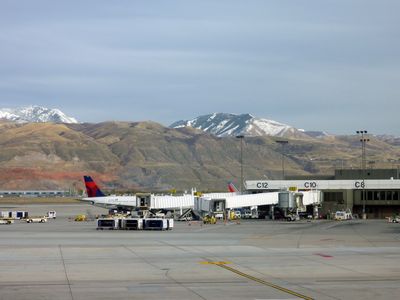 Flughafen Flughafen