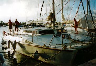 Die Pausanias im Hafen