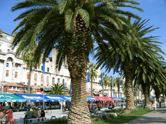 Ufer Promenade